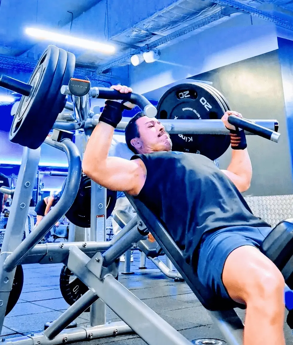 Carlos Miguel Branco - Treino de musculação de peito e ombro após os 40 anos